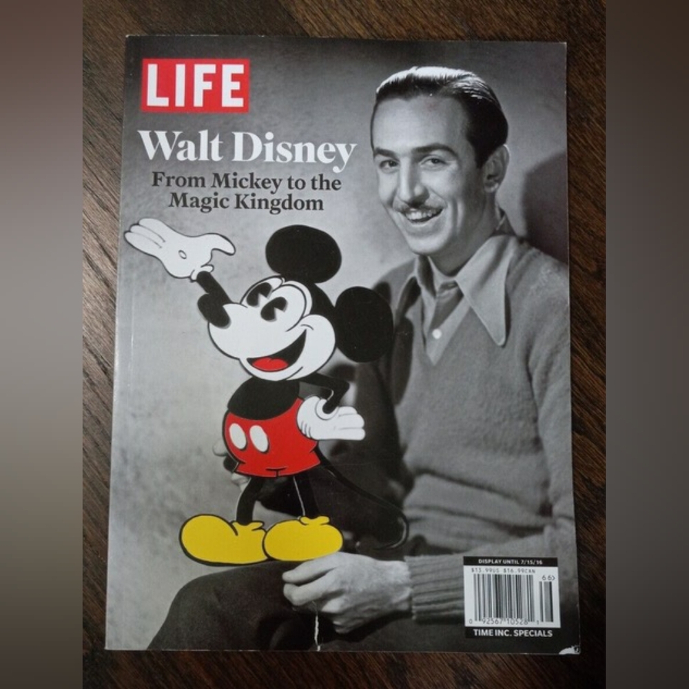 2016 LIFE Magazine Special Edition Walt Disney Tribute  Mickey Magic kingdom